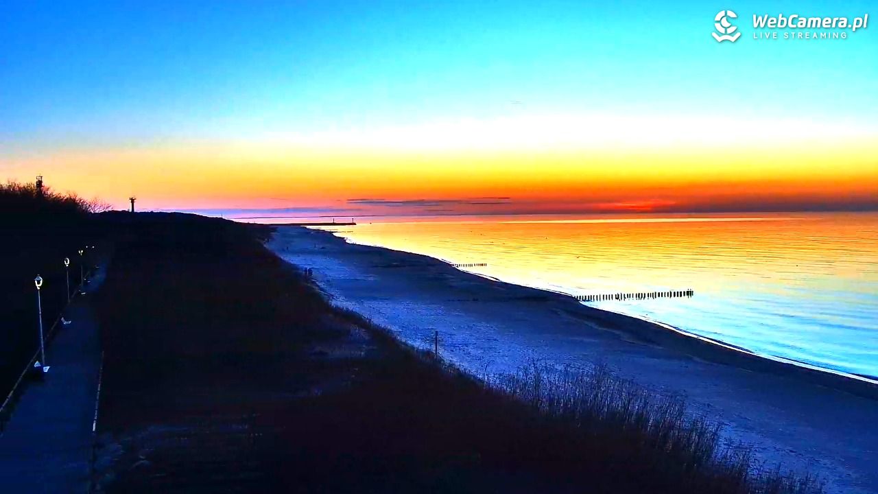 DZIWNÓW  - widok na plażę - 01 kwiecień 2026, 19:45