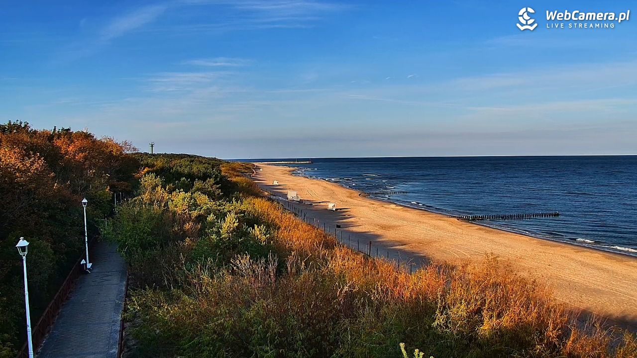 DZIWNÓW  - widok na plażę - 05 październik 2026, 07:00