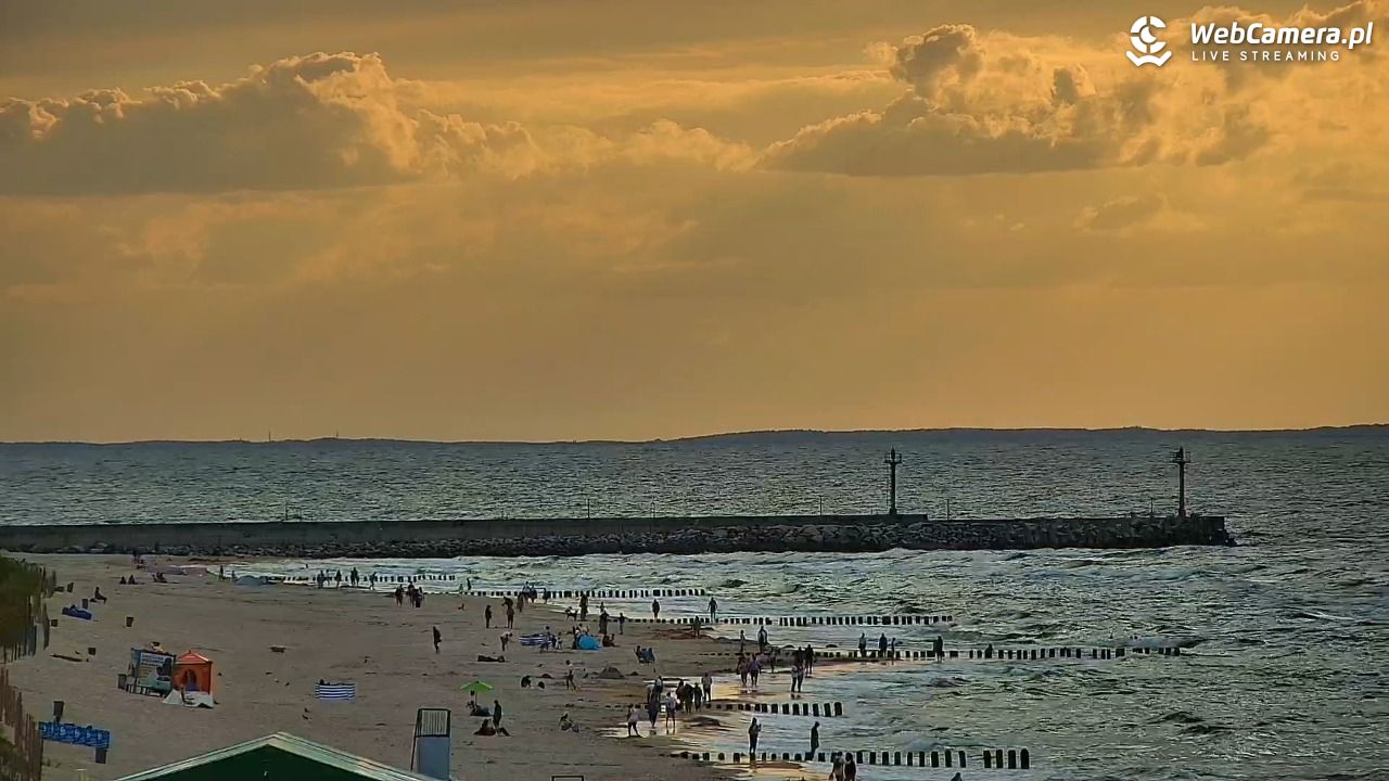 DZIWNÓW  - widok na plażę - 06 sierpień 2026, 19:17