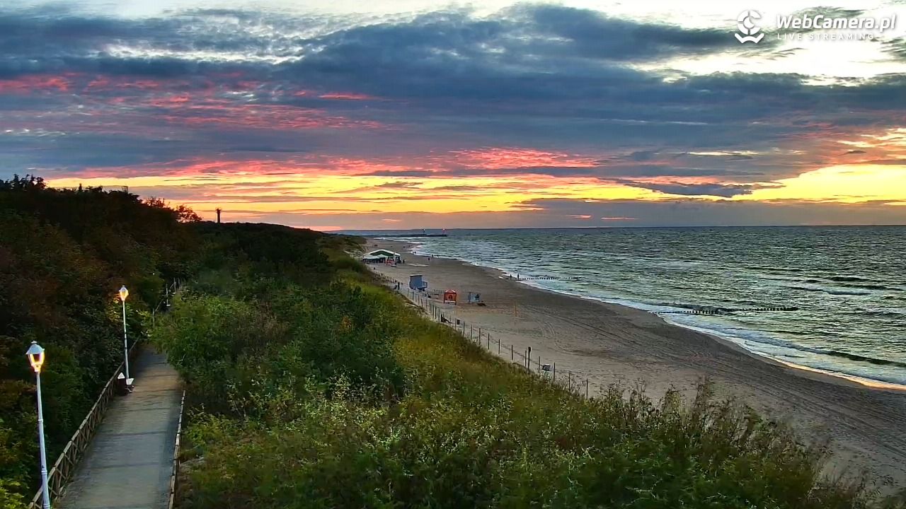 DZIWNÓW  - widok na plażę - 01 wresień 2026, 20:02