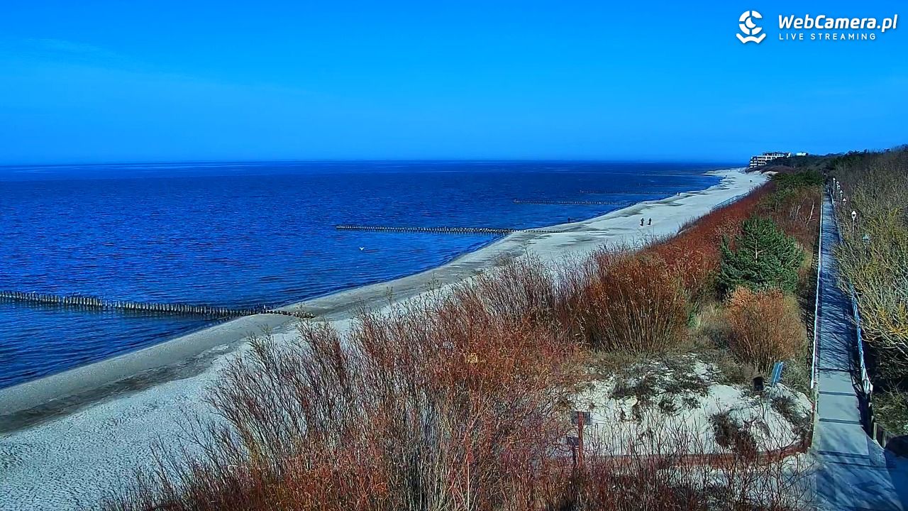 DZIWNÓW  - widok na plażę - 18 marzec 2026, 15:27