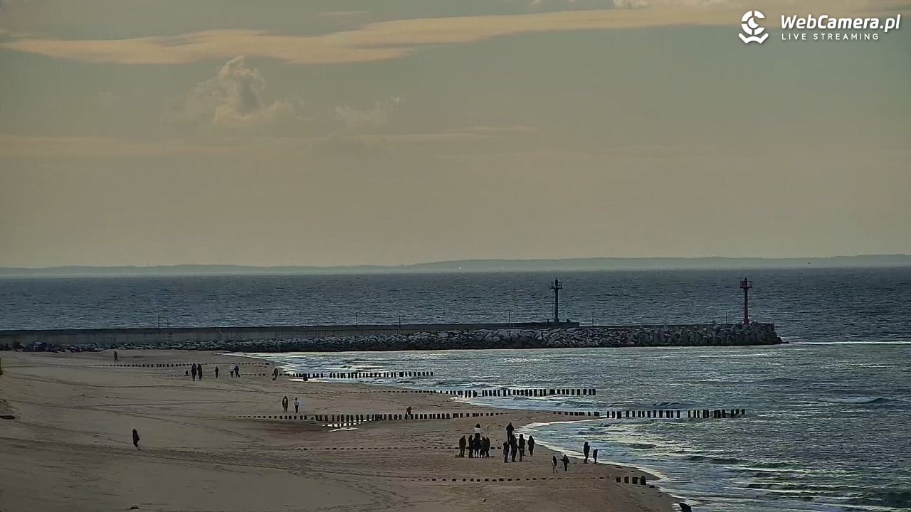 DZIWNÓW  - widok na plażę - 05 kwiecień 2026, 16:46