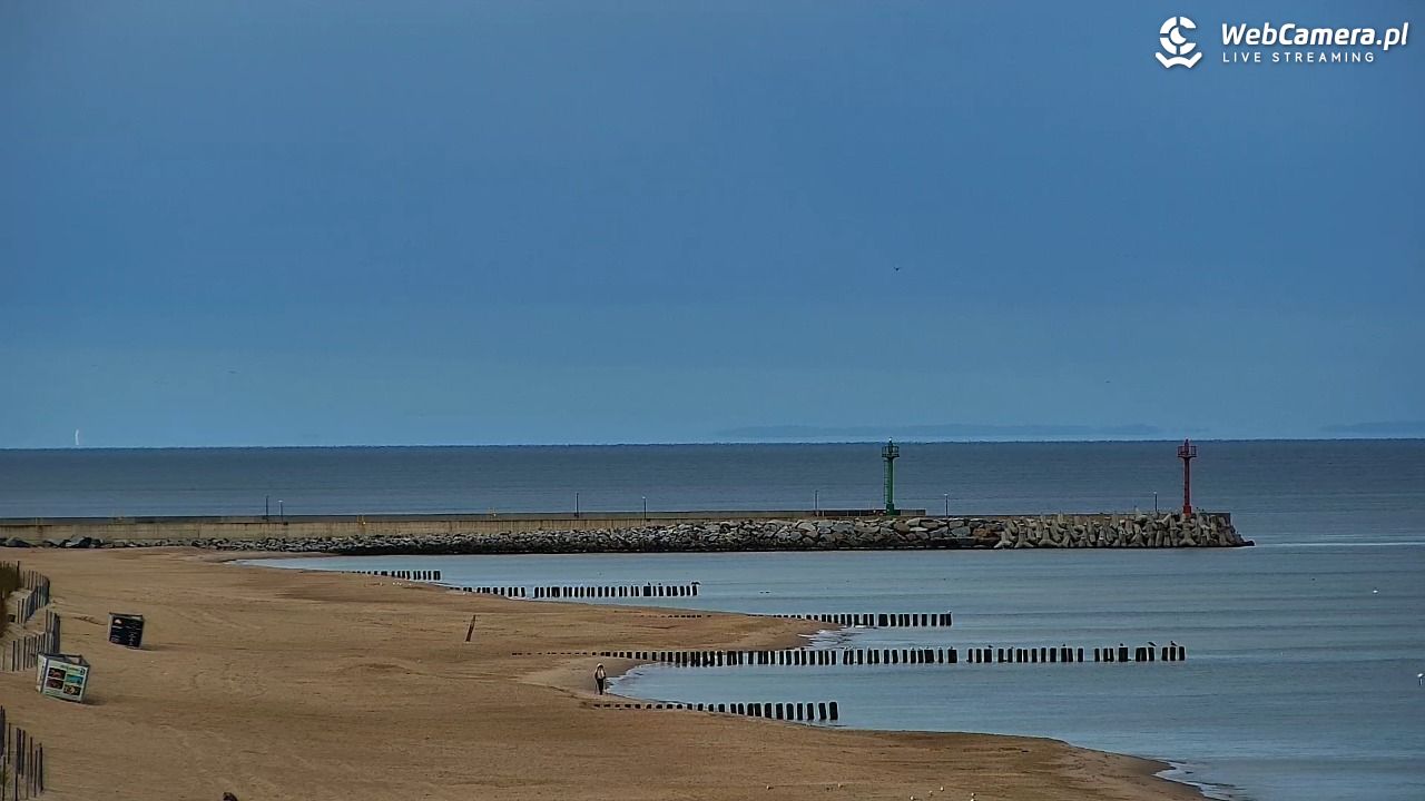 DZIWNÓW  - widok na plażę - 15 wresień 2025, 08:16