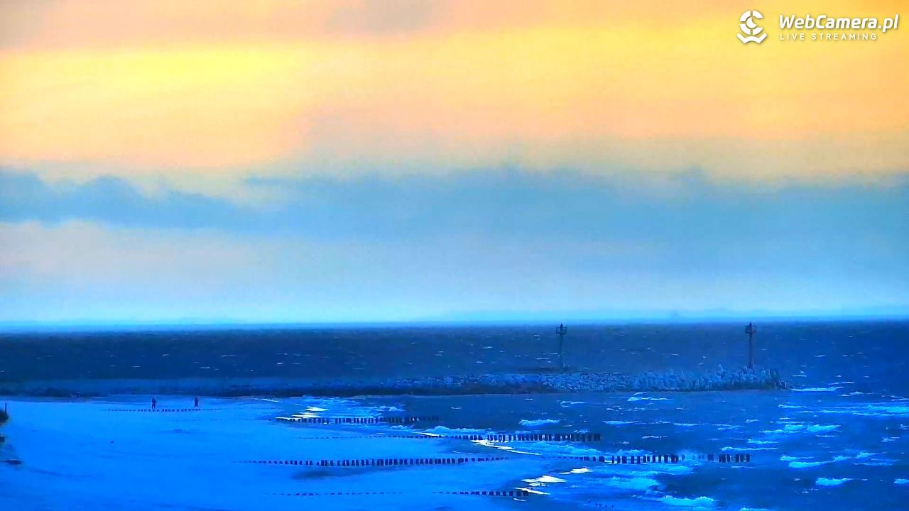 DZIWNÓW  - widok na plażę - 25 marzec 2026, 18:20