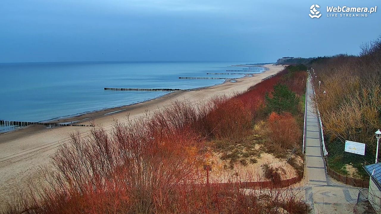 DZIWNÓW  - widok na plażę - 03 grudzień 2025, 14:46