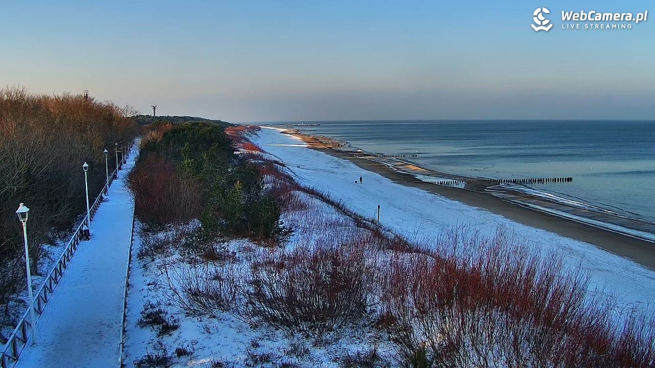 DZIWNÓW  - widok na plażę - 08 styczeń 2026, 10:15