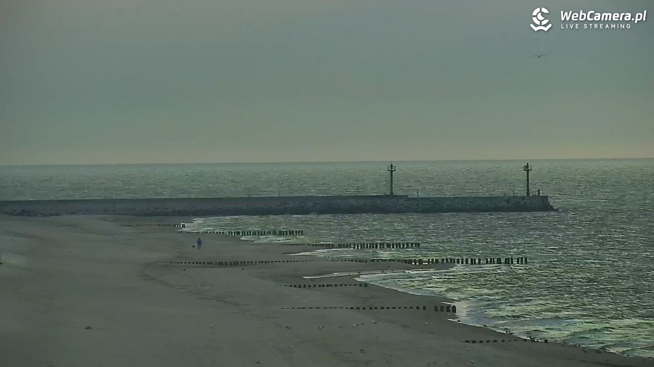 DZIWNÓW  - widok na plażę - 16 kwiecień 2026, 19:17