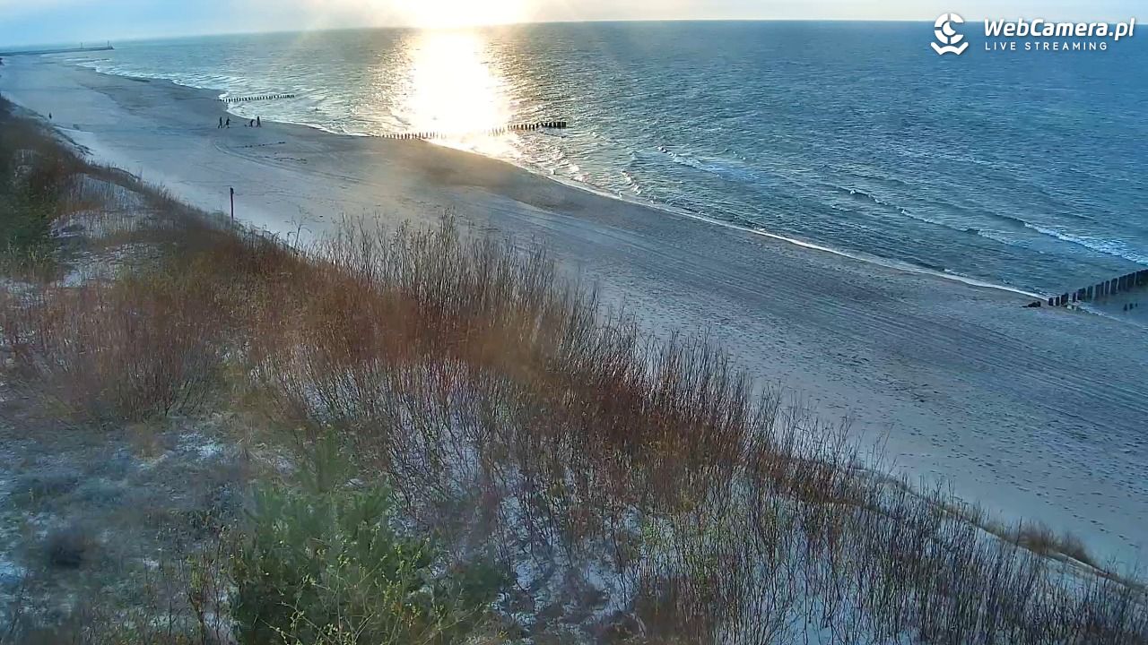 DZIWNÓW  - widok na plażę - 16 kwiecień 2026, 19:15