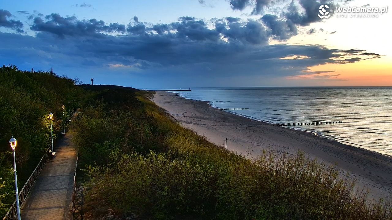DZIWNÓW  - widok na plażę - 13 maj 2026, 21:14