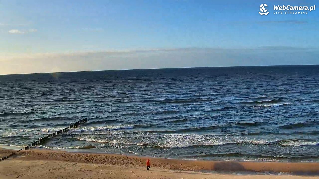 DZIWNÓW  - widok na plażę - 26 marzec 2026, 17:16