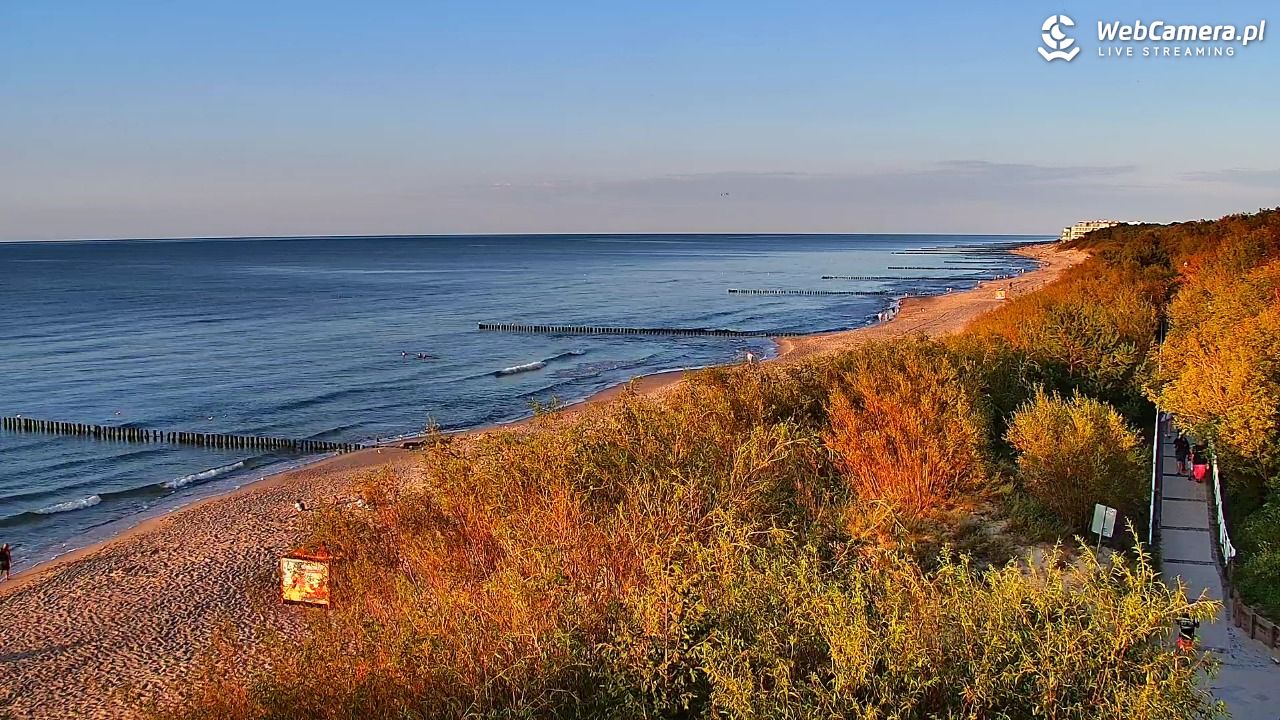DZIWNÓW  - widok na plażę - 20 sierpień 2026, 19:26