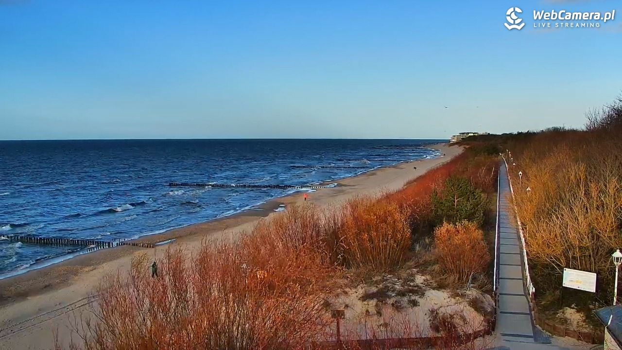 DZIWNÓW  - widok na plażę - 26 marzec 2026, 17:18