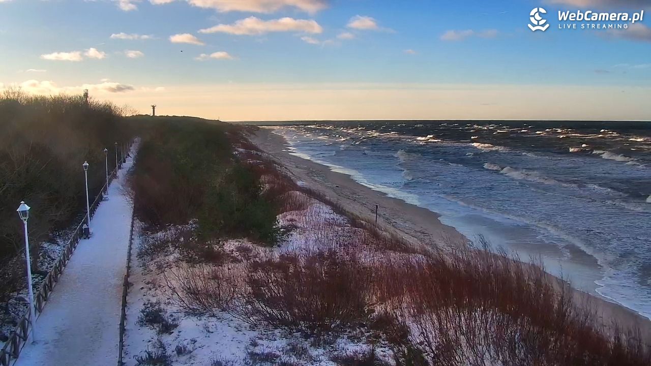 DZIWNÓW  - widok na plażę - 11 styczeń 2026, 14:28