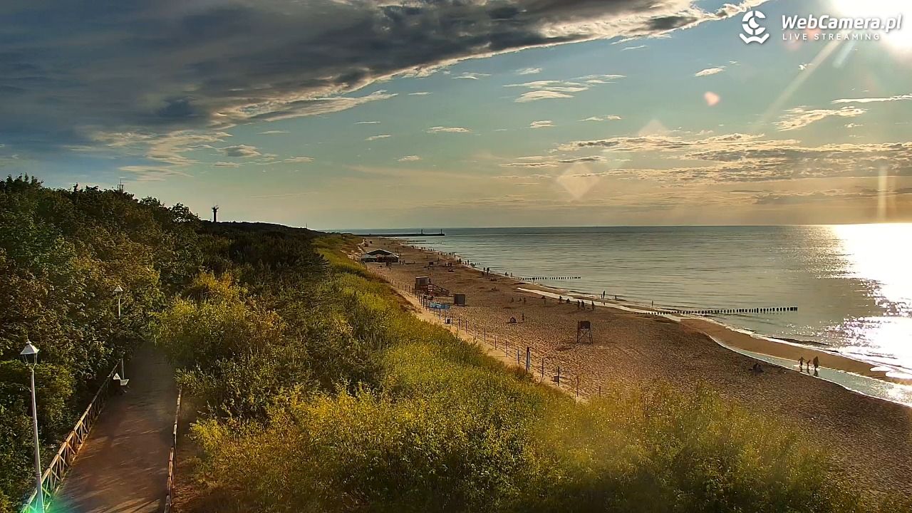 DZIWNÓW  - widok na plażę - 05 lipiec 2025, 19:38