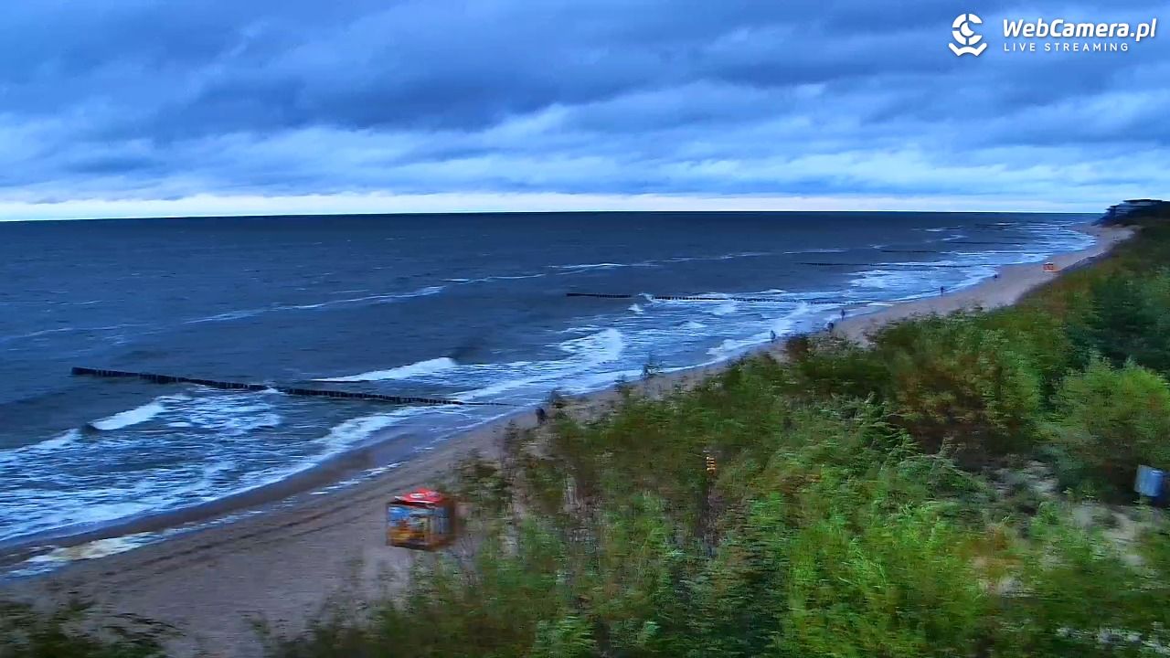 DZIWNÓW  - widok na plażę - 04 wresień 2026, 19:28
