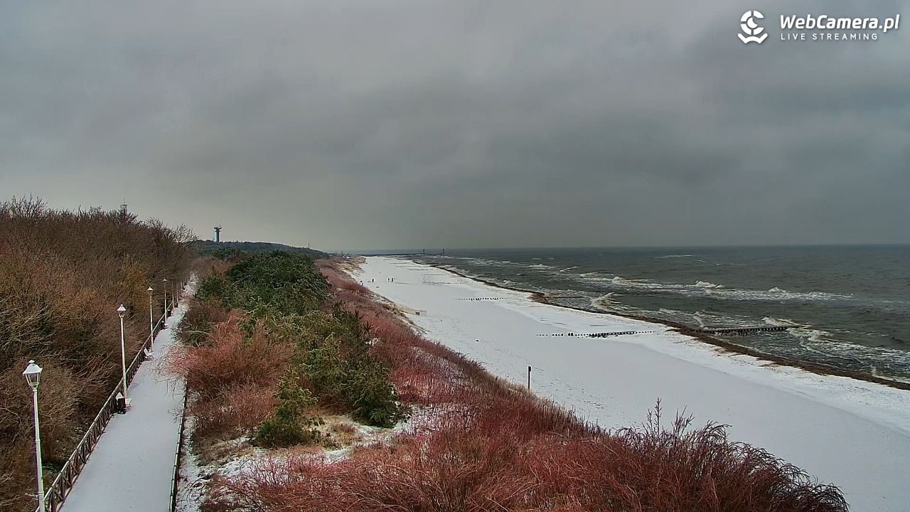 DZIWNÓW  - widok na plażę - 26 styczeń 2026, 13:47