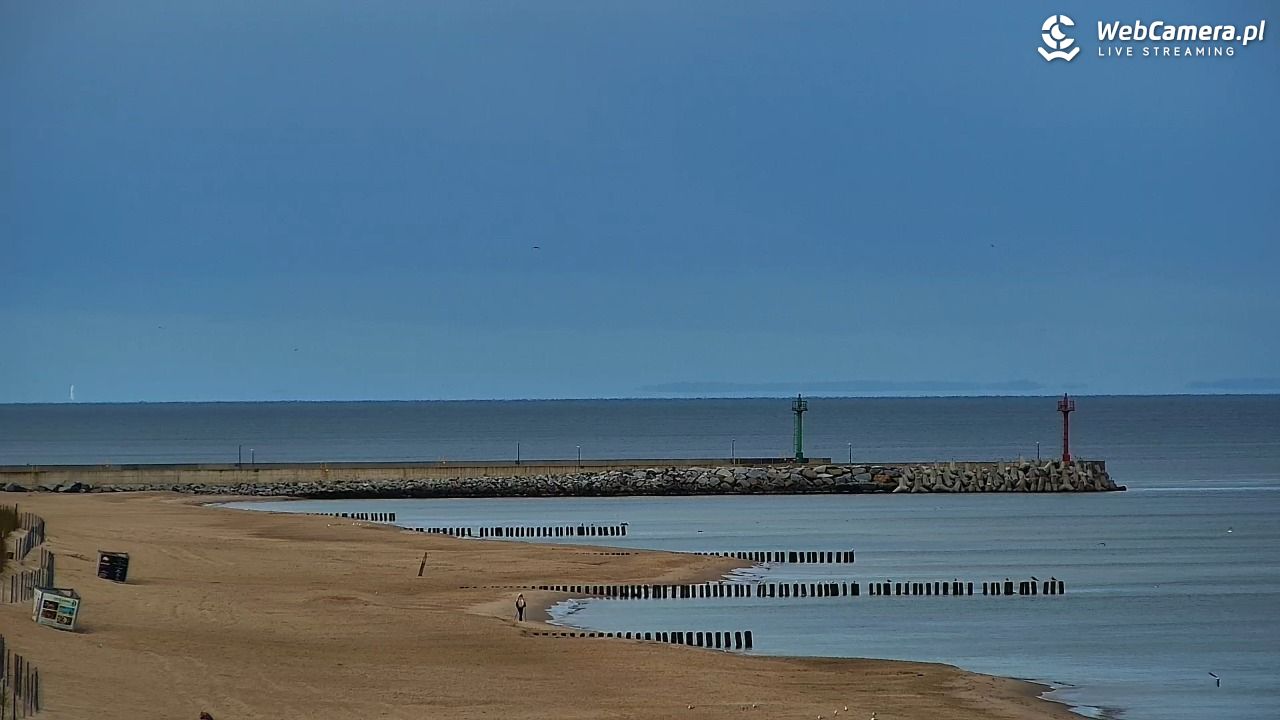 DZIWNÓW  - widok na plażę - 15 wresień 2025, 08:16