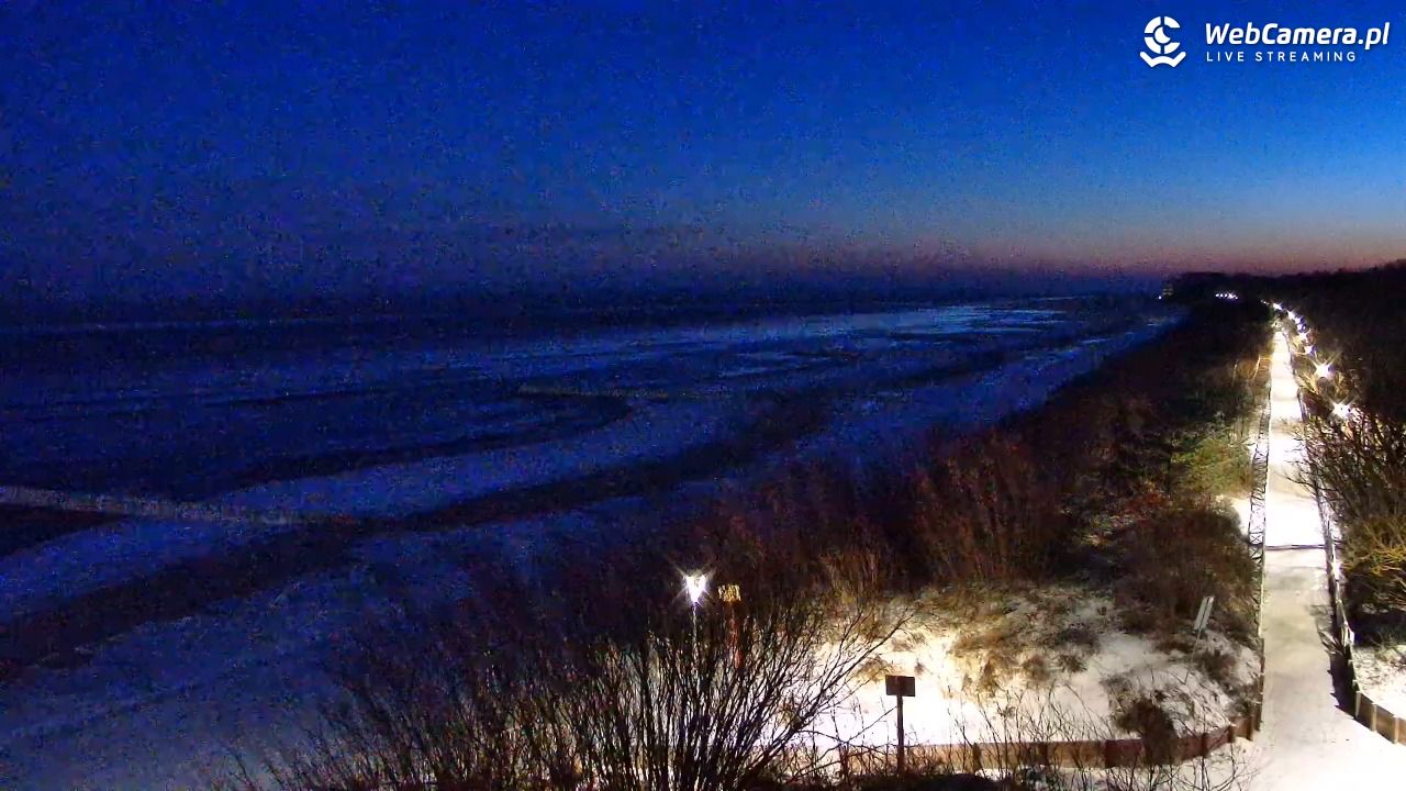 DZIWNÓW  - widok na plażę - 02 luty 2026, 06:42