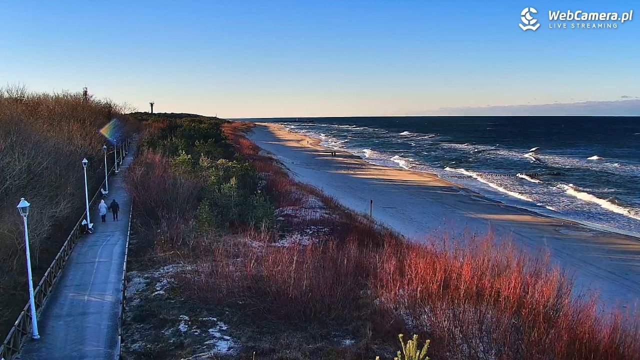 DZIWNÓW  - widok na plażę - 24 grudzień 2025, 12:55