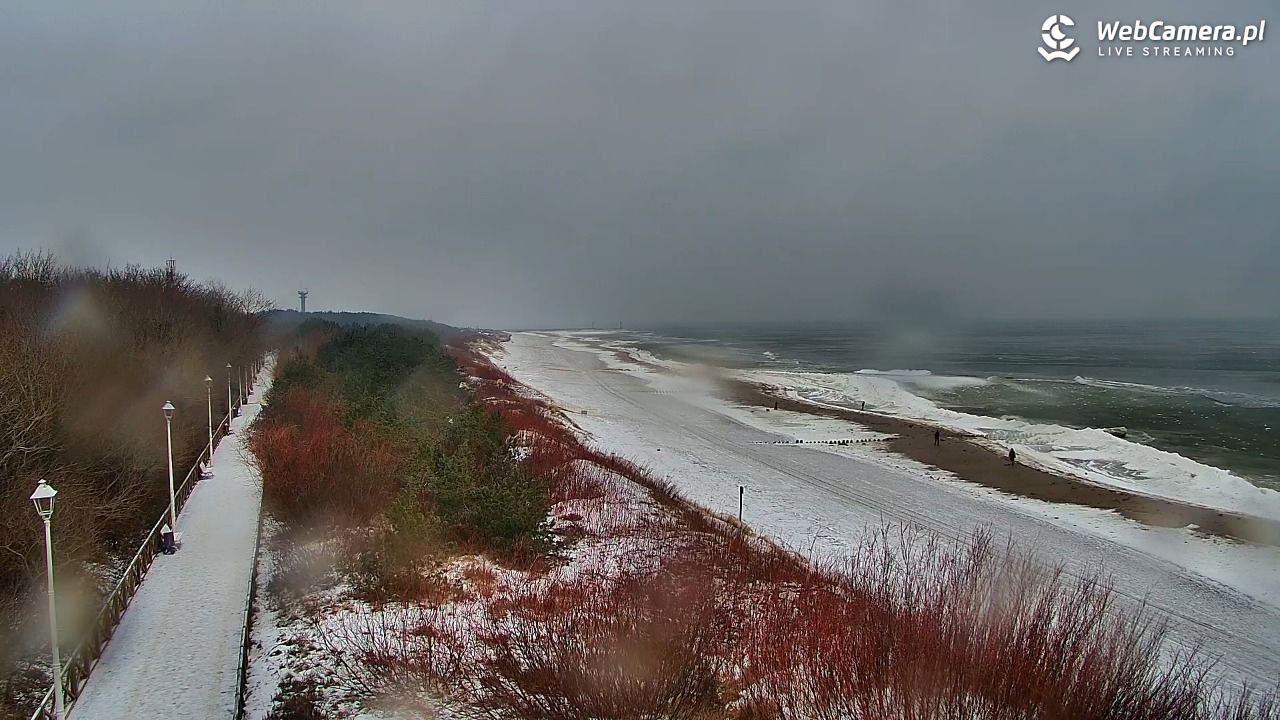 DZIWNÓW  - widok na plażę - 05 luty 2026, 13:37