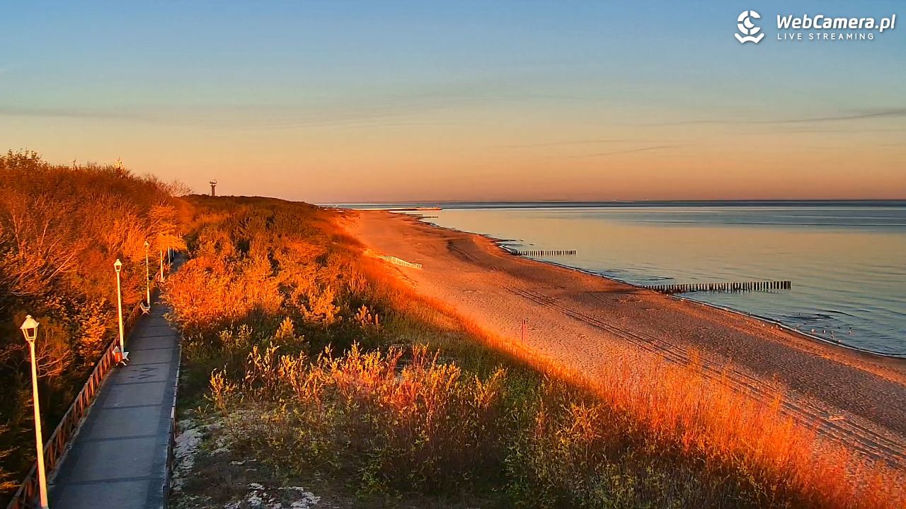 DZIWNÓW  - widok na plażę - 02 maj 2026, 05:43
