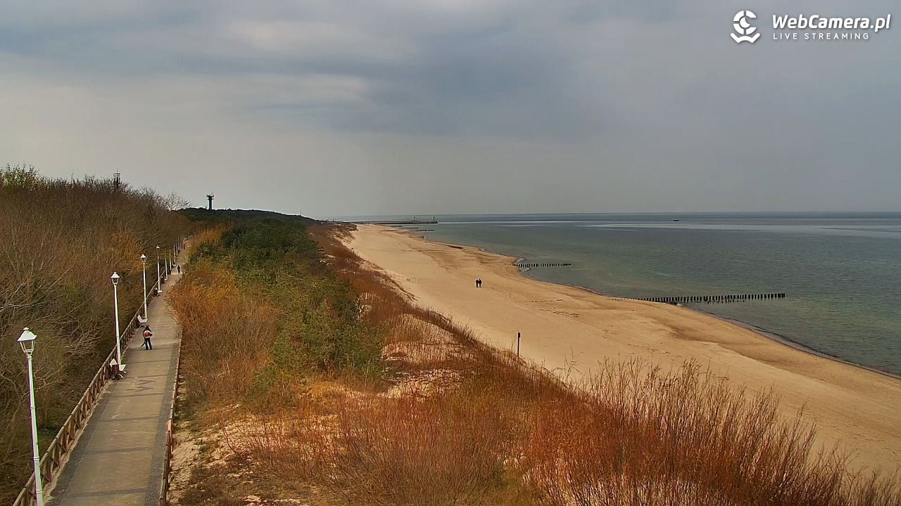 DZIWNÓW  - widok na plażę - 16 kwiecień 2026, 10:51