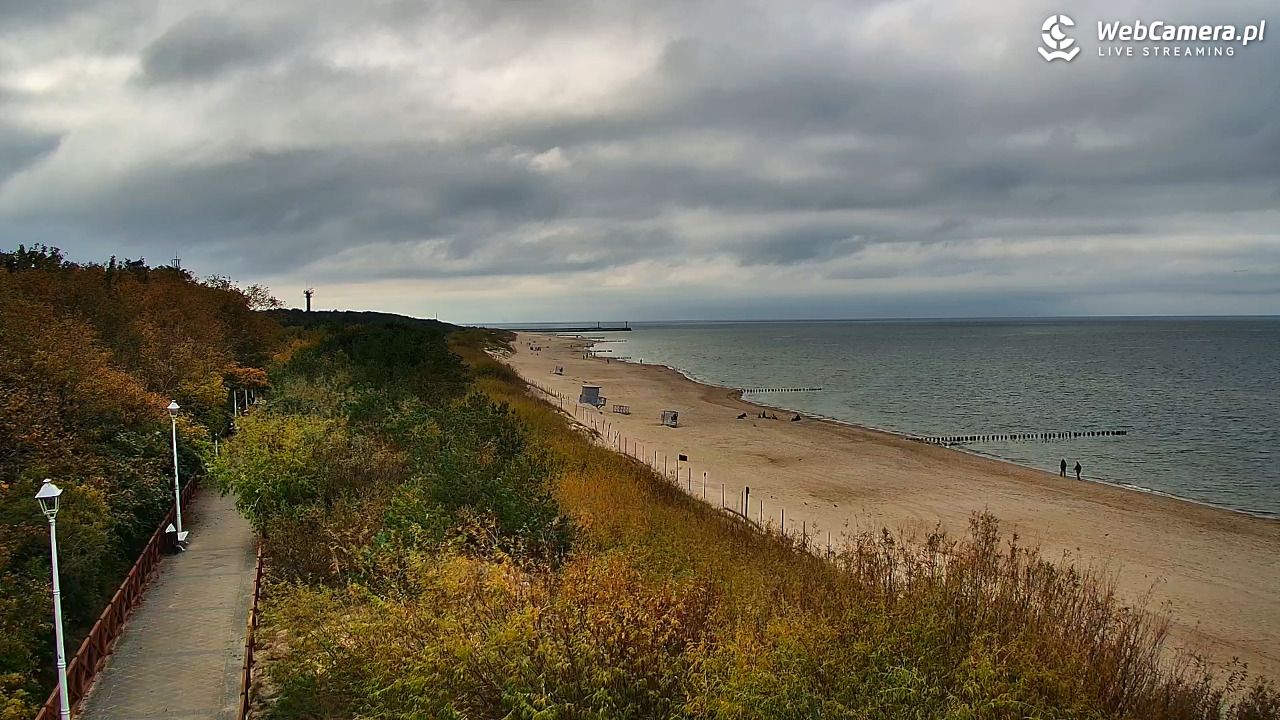 DZIWNÓW  - widok na plażę - 03 październik 2026, 15:08