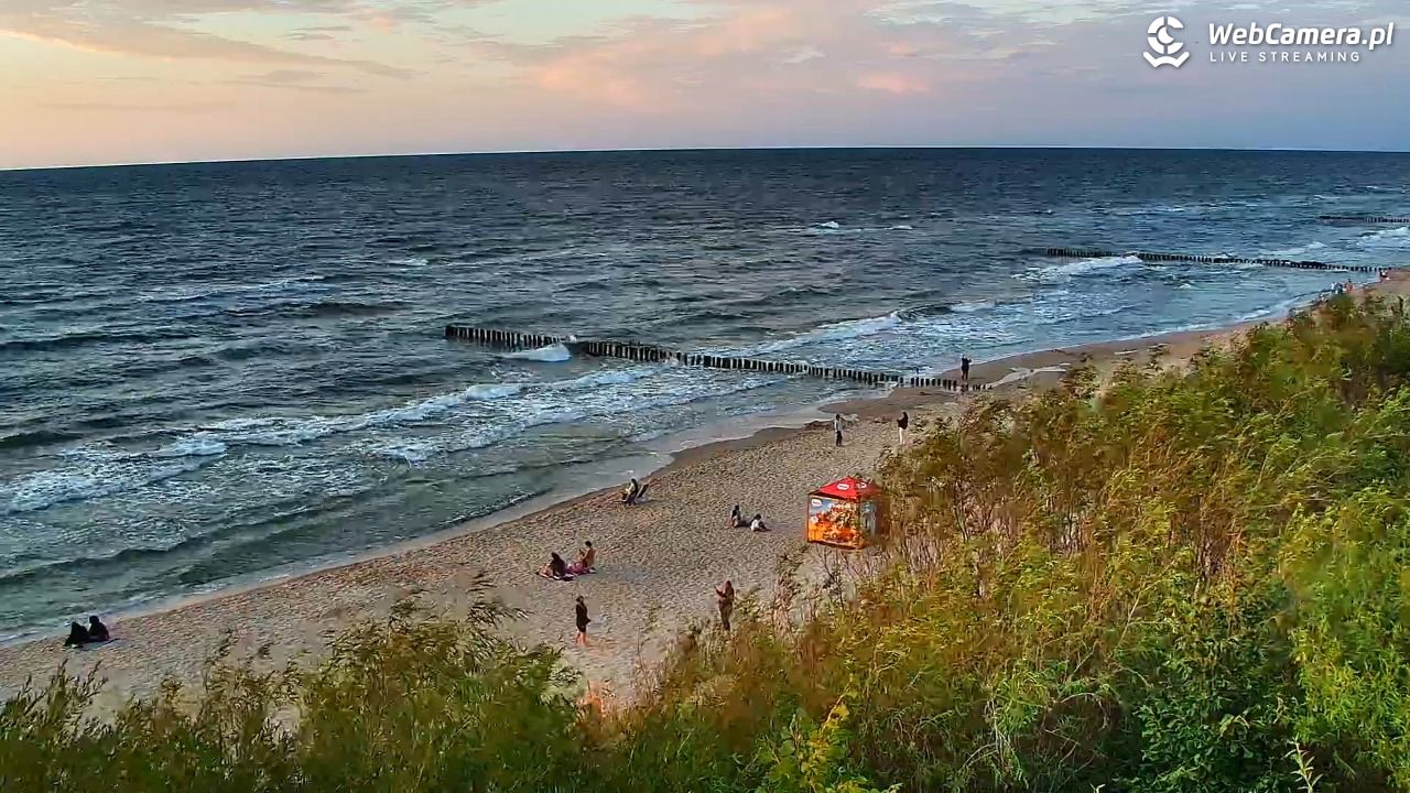 DZIWNÓW  - widok na plażę - 06 sierpień 2026, 20:43