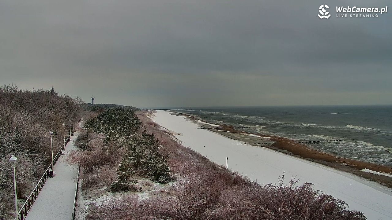 DZIWNÓW  - widok na plażę - 27 styczeń 2026, 15:45