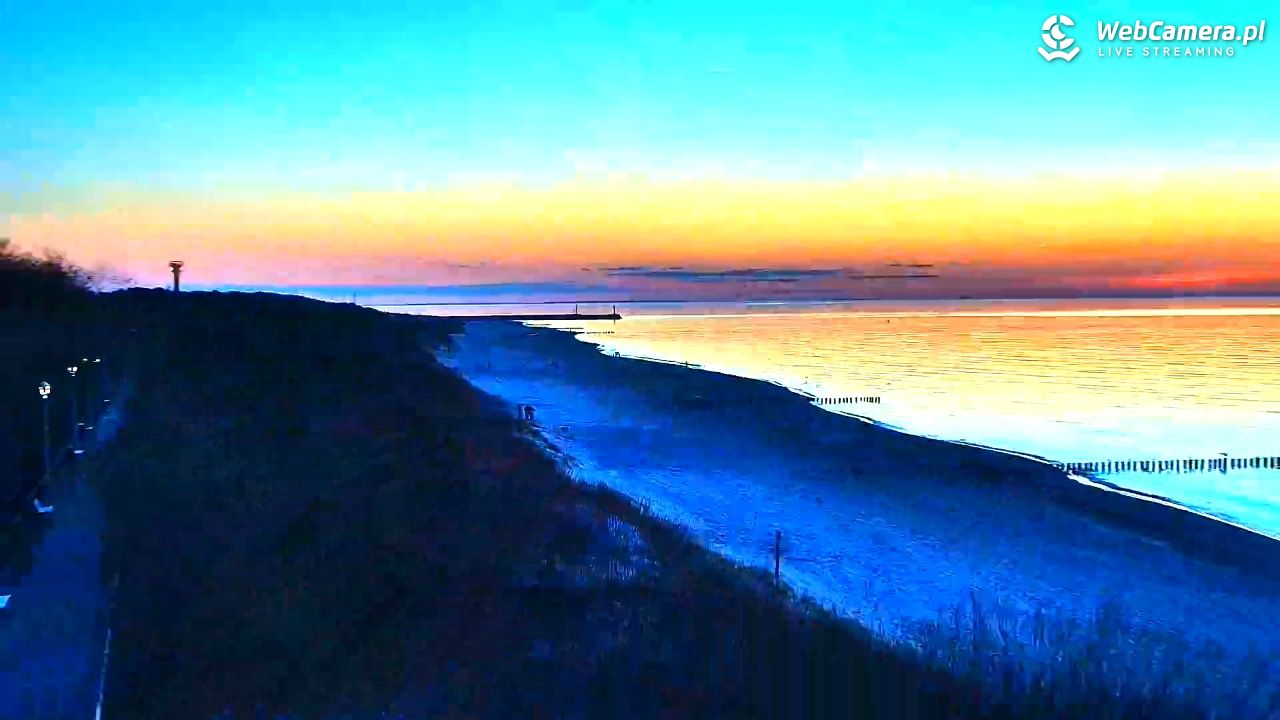 DZIWNÓW  - widok na plażę - 01 kwiecień 2026, 19:45