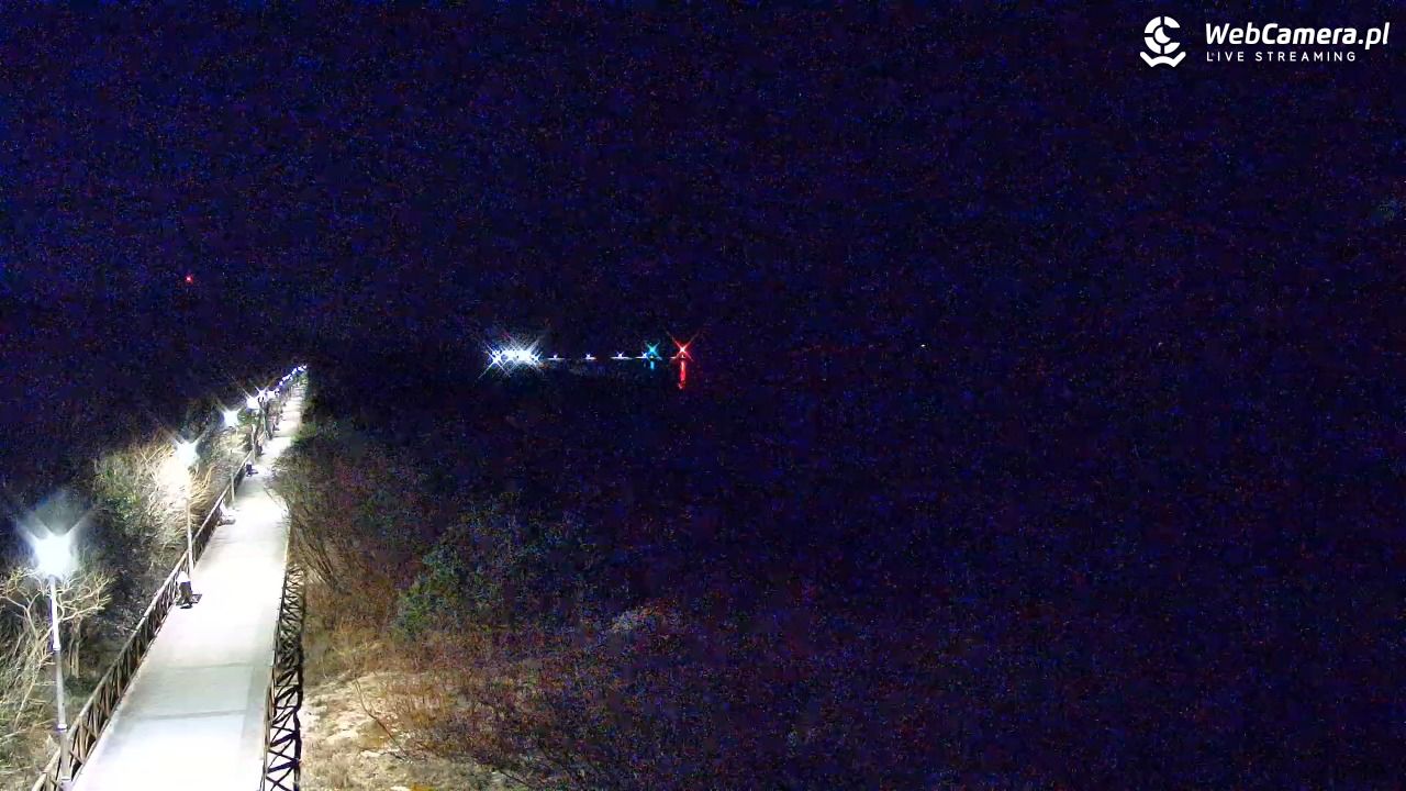 DZIWNÓW  - widok na plażę - 17 marzec 2026, 23:15