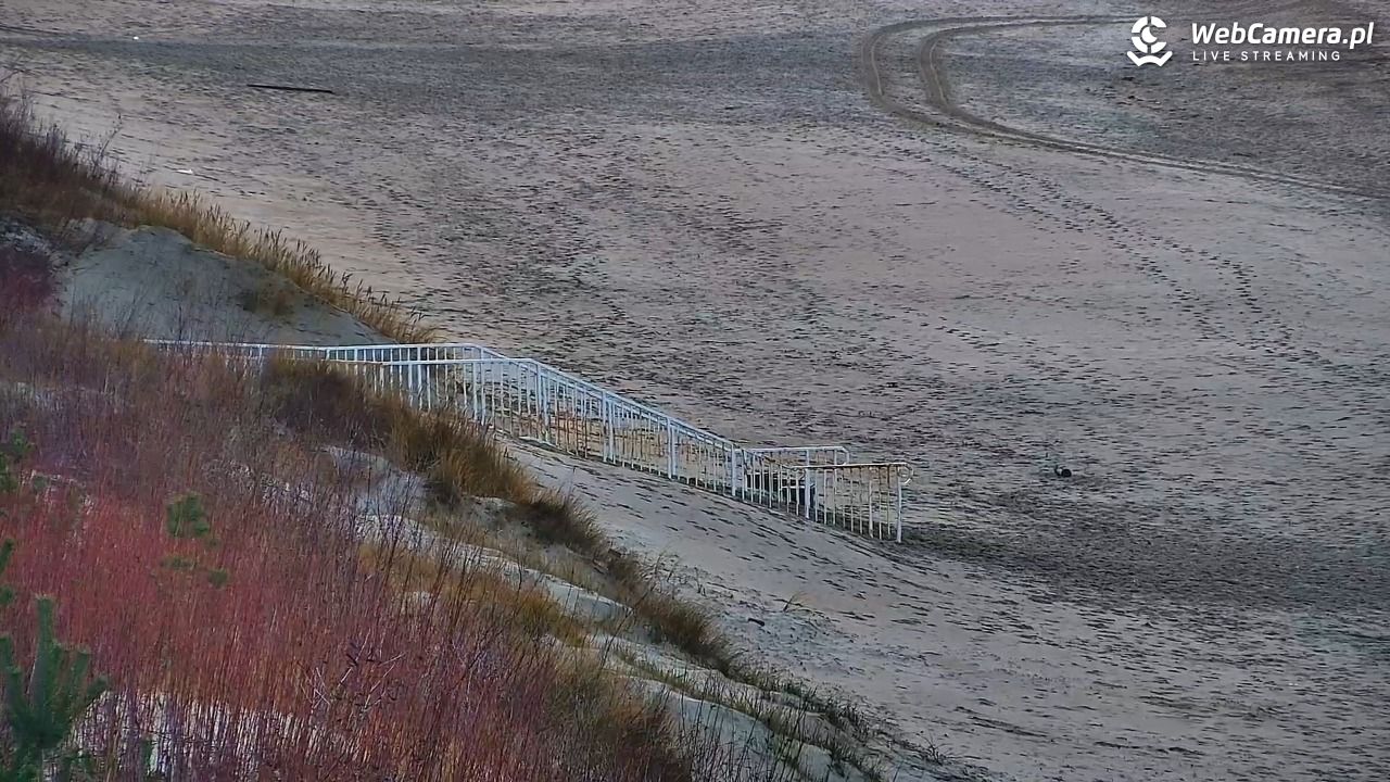 DZIWNÓW  - widok na plażę - 15 grudzień 2025, 15:03