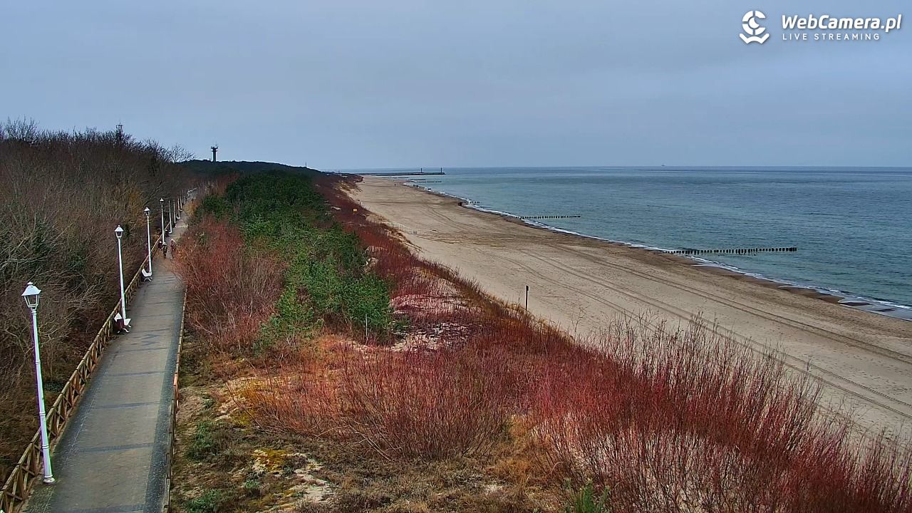 DZIWNÓW  - widok na plażę - 20 grudzień 2025, 15:05