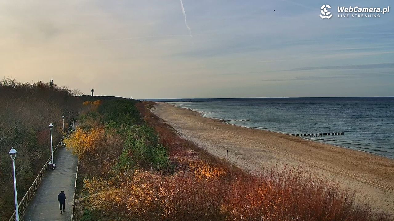 DZIWNÓW  - widok na plażę - 13 listopad 2025, 13:21