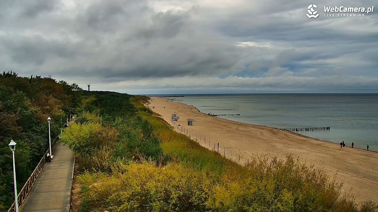 DZIWNÓW  - widok na plażę - 15 wresień 2025, 12:13