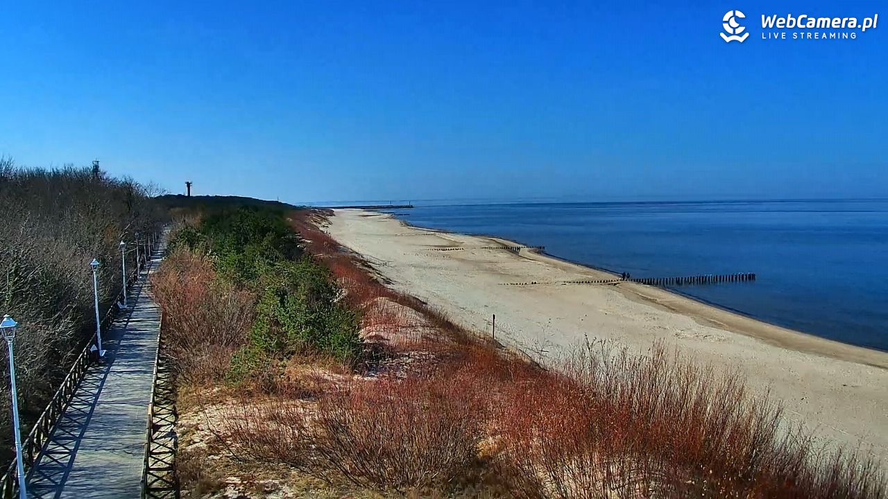 DZIWNÓW  - widok na plażę - 18 marzec 2026, 12:16