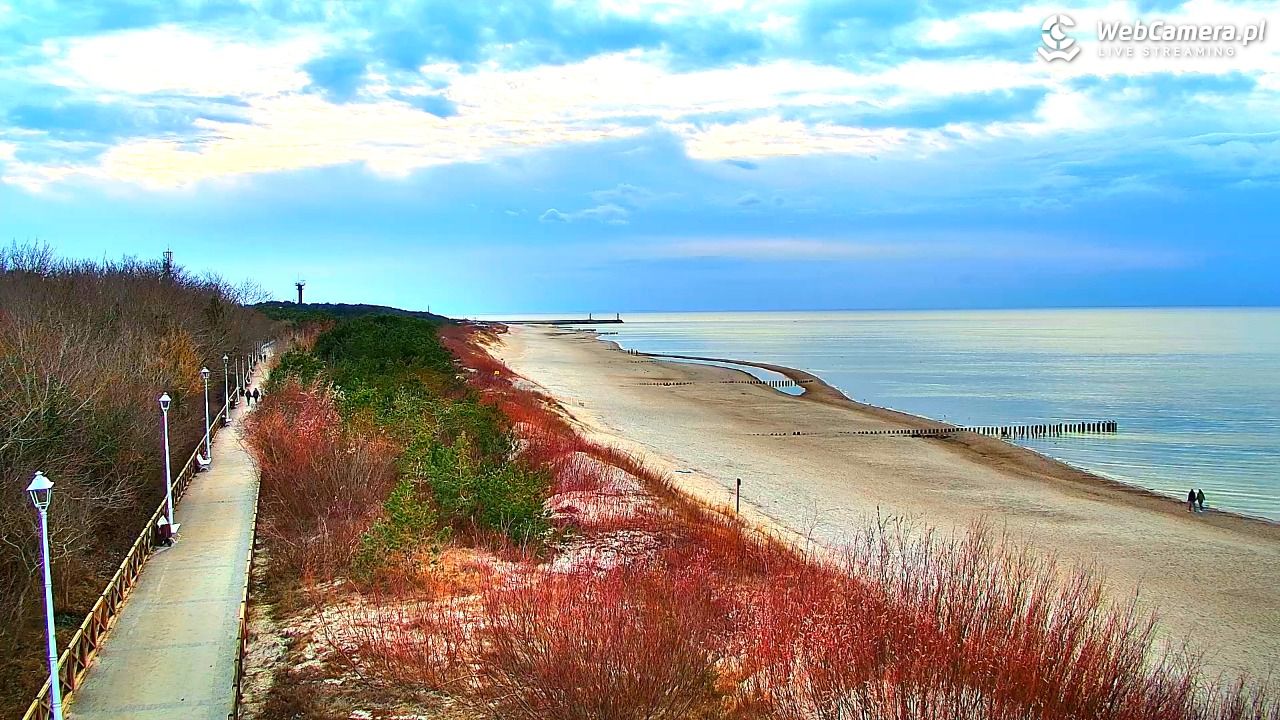 DZIWNÓW  - widok na plażę - 11 marzec 2026, 17:23