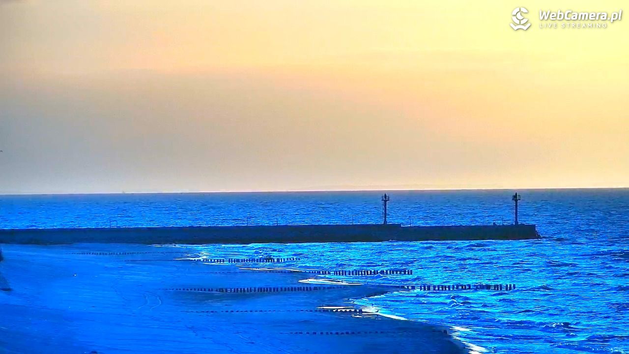 DZIWNÓW  - widok na plażę - 26 marzec 2026, 18:05