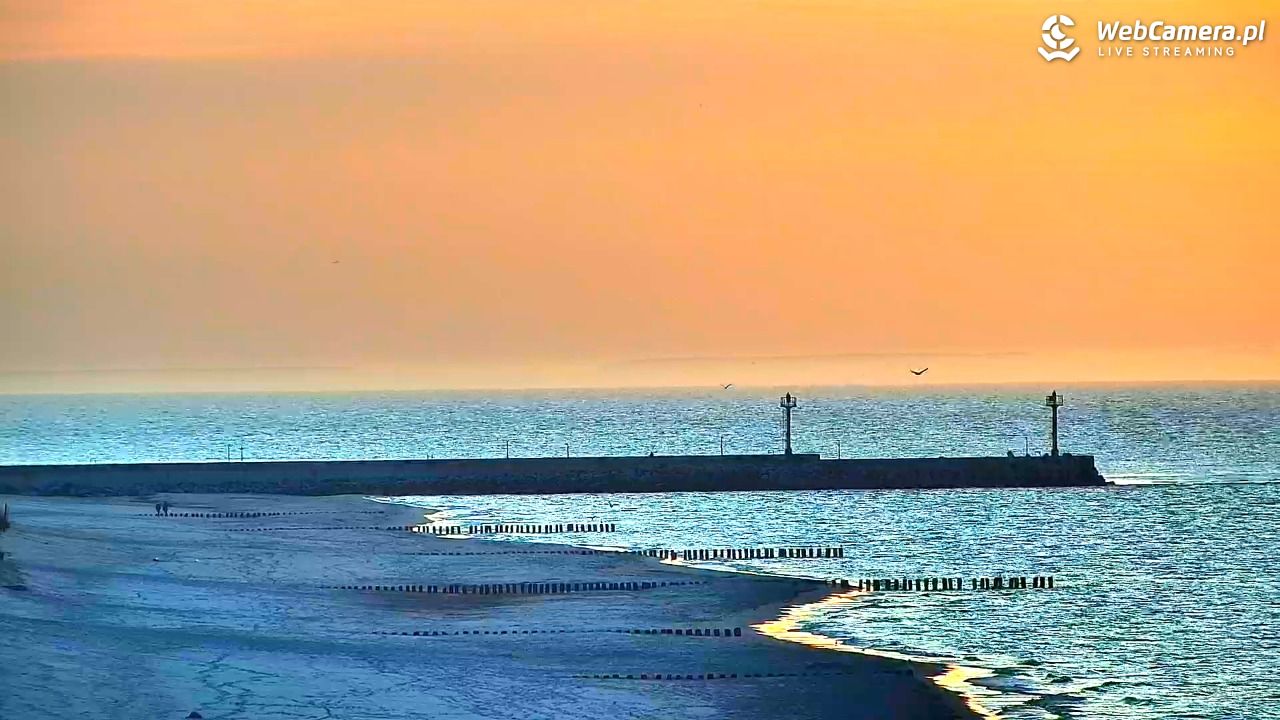 DZIWNÓW  - widok na plażę - 17 marzec 2026, 17:56