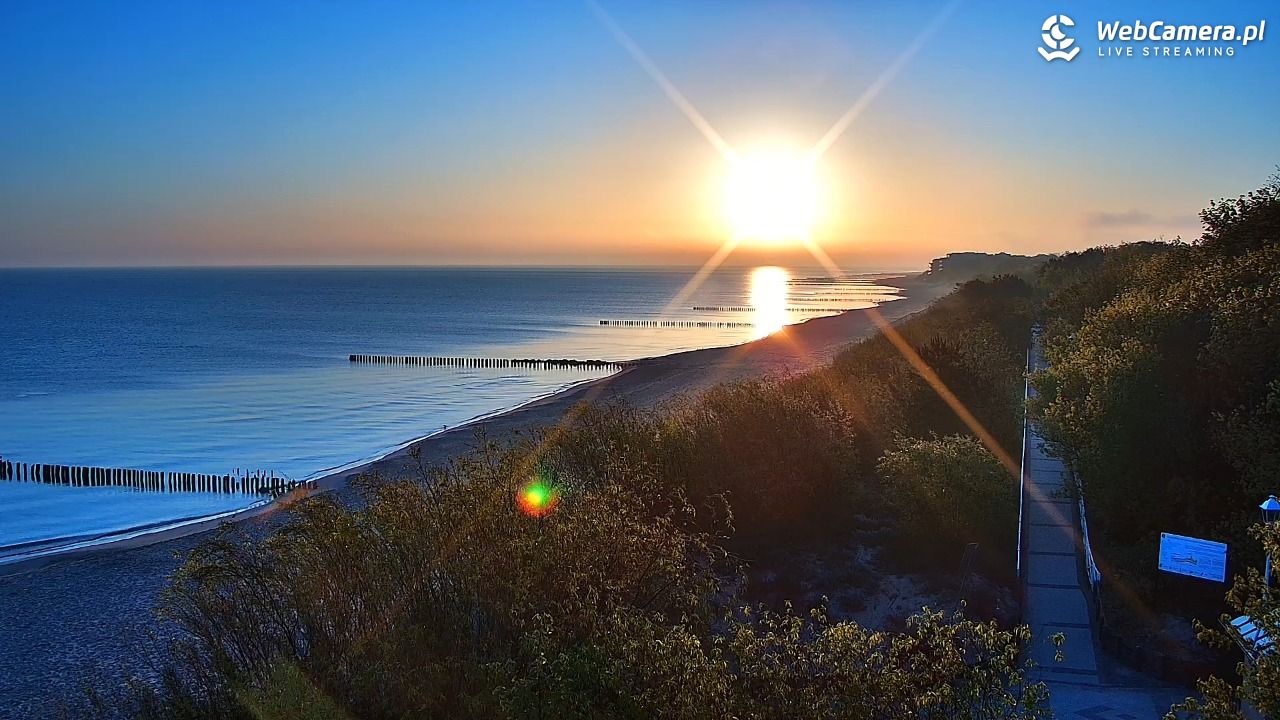 DZIWNÓW  - widok na plażę - 16 maj 2026, 05:23
