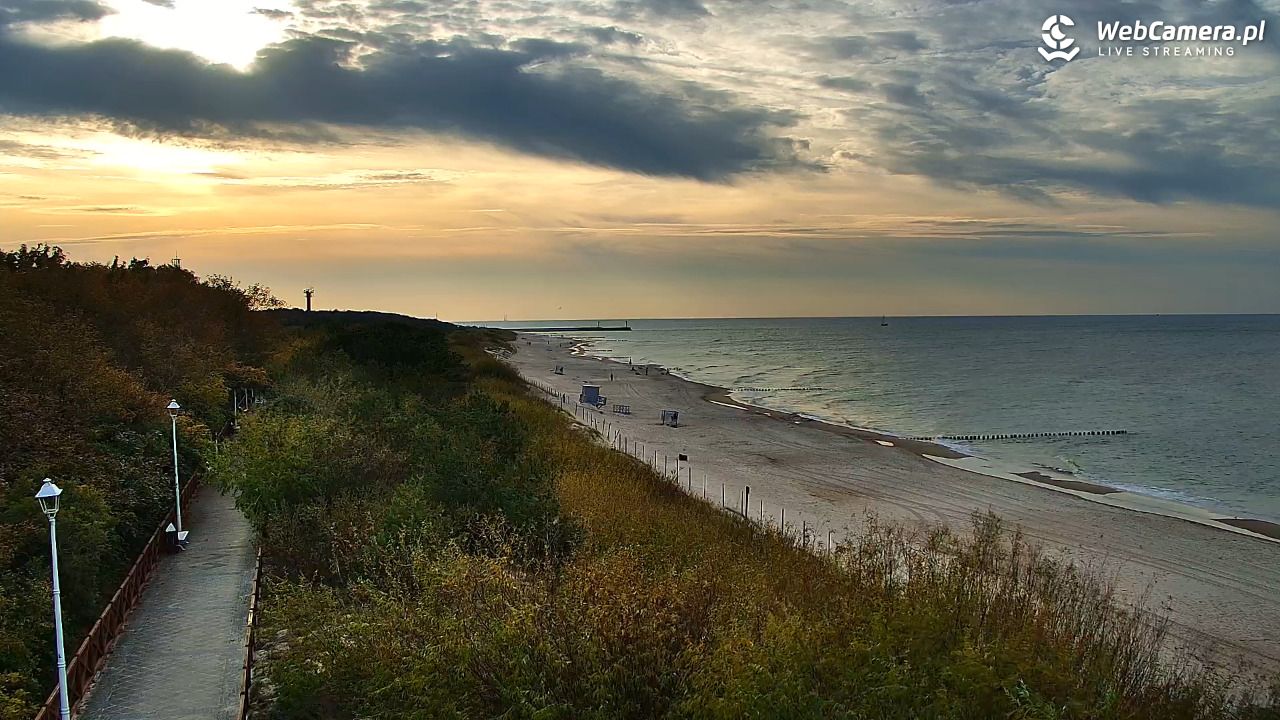 DZIWNÓW  - widok na plażę - 01 październik 2026, 16:57