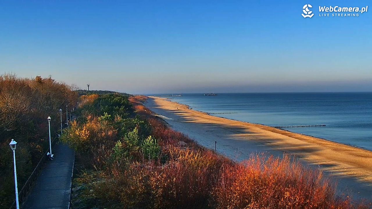 DZIWNÓW  - widok na plażę - 08 listopad 2025, 09:38