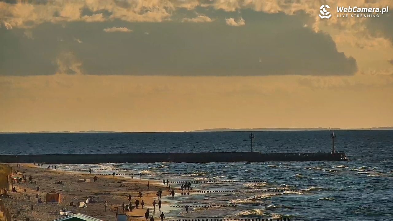 DZIWNÓW  - widok na plażę - 23 lipiec 2026, 19:50