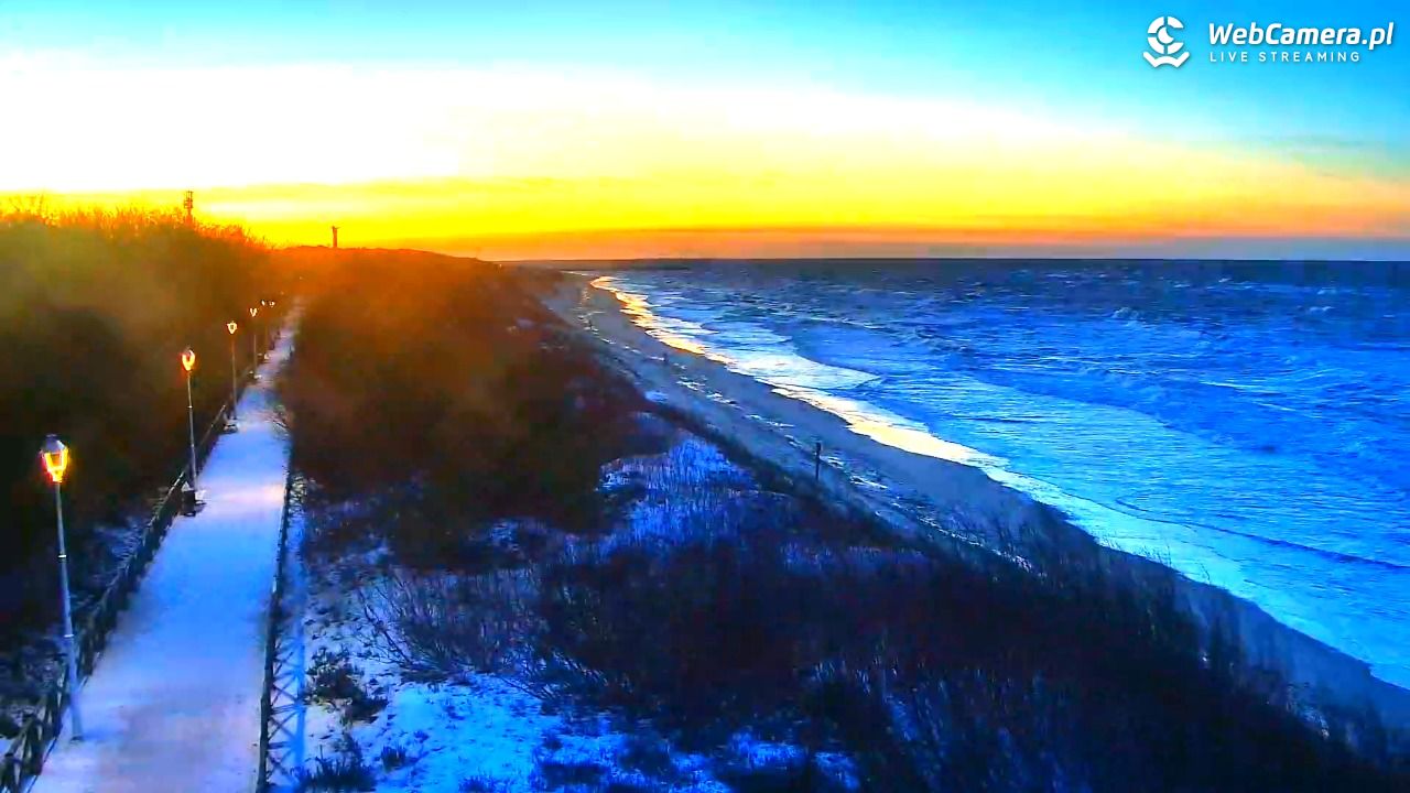 DZIWNÓW  - widok na plażę - 11 styczeń 2026, 16:26
