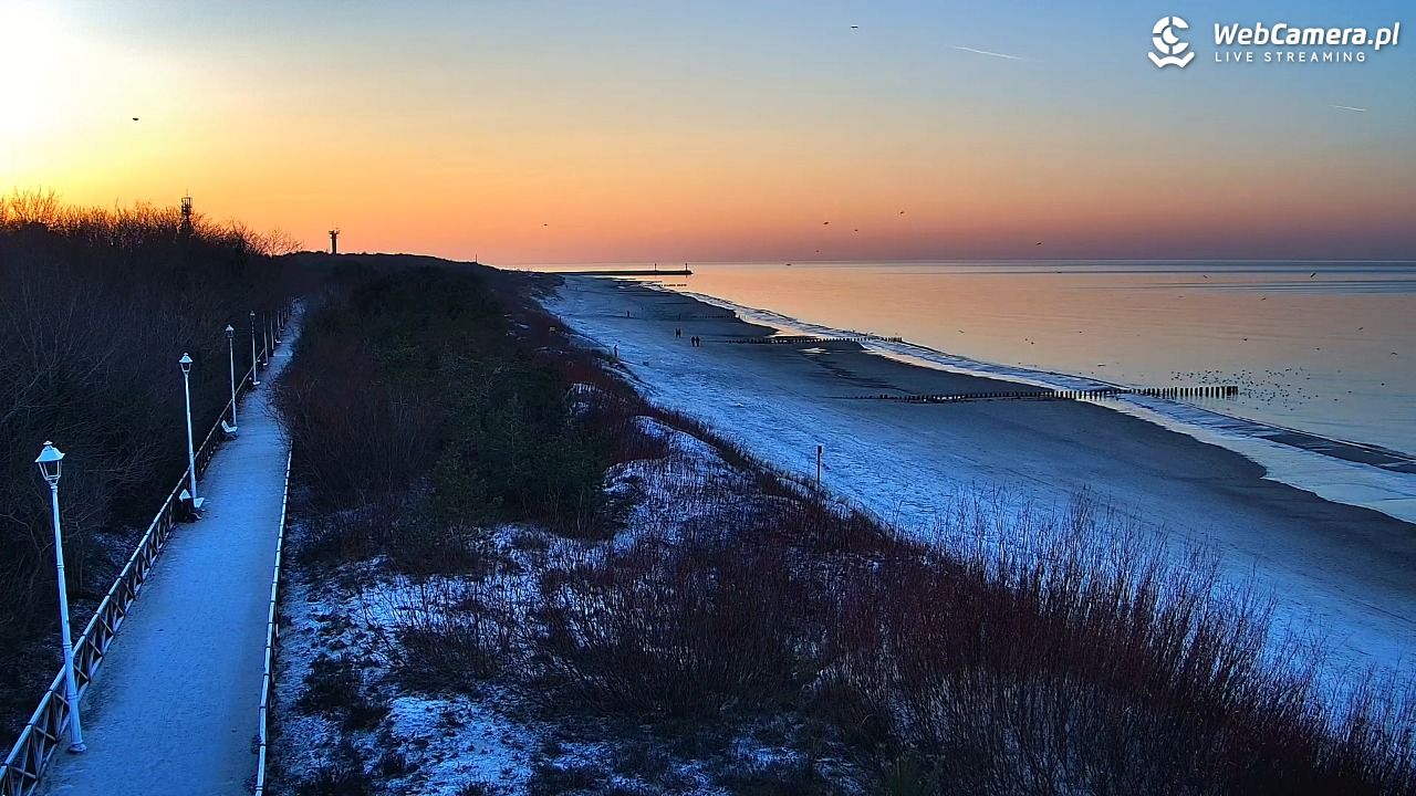 DZIWNÓW  - widok na plażę - 20 styczeń 2026, 16:02