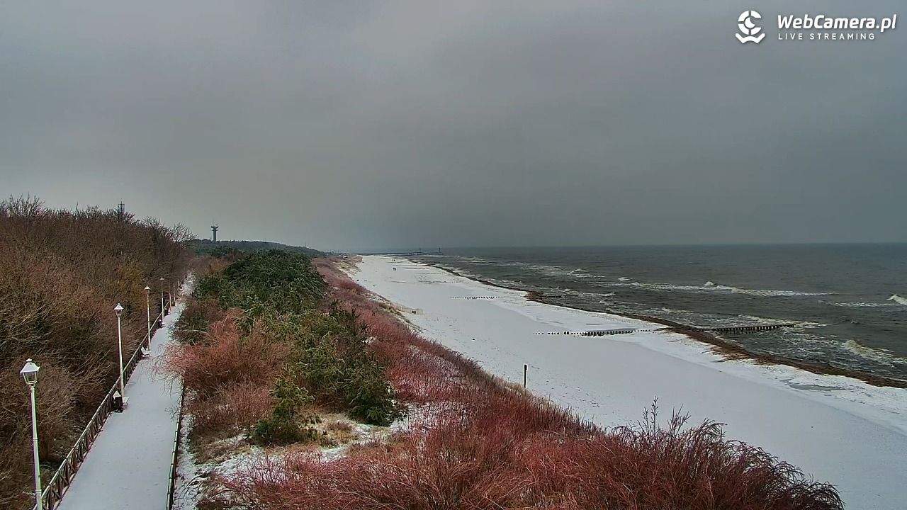 DZIWNÓW  - widok na plażę - 26 styczeń 2026, 15:04