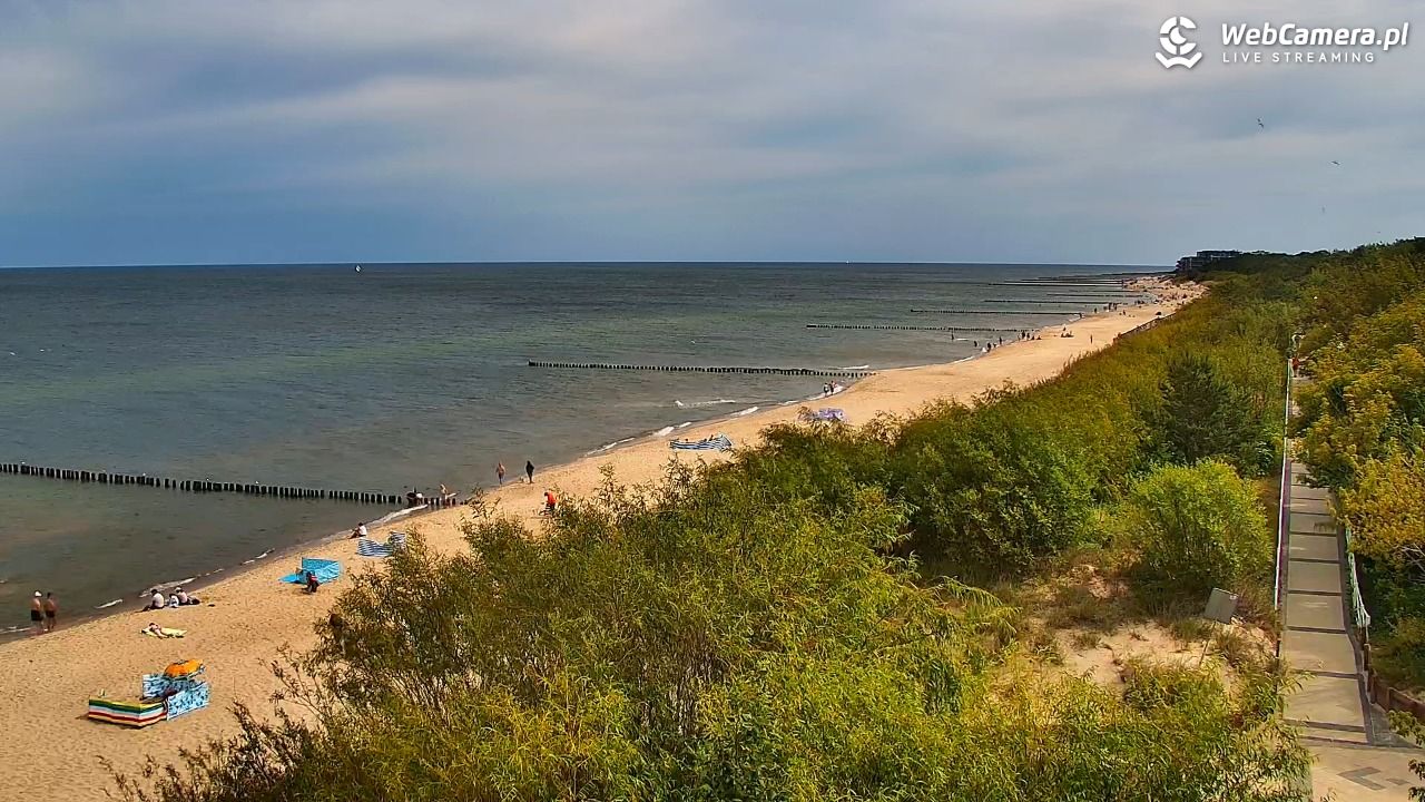 DZIWNÓW  - widok na plażę - 05 lipiec 2025, 11:11