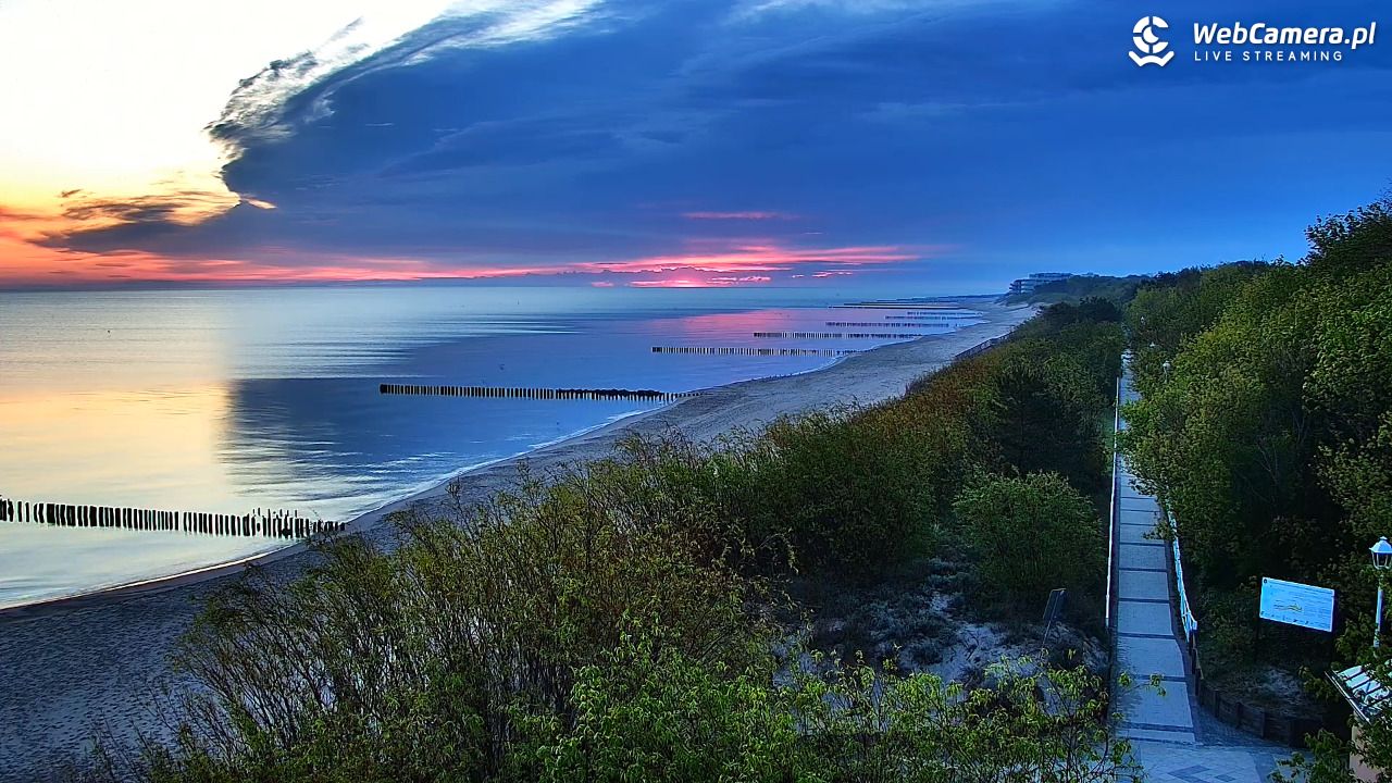 DZIWNÓW  - widok na plażę - 15 maj 2026, 04:52
