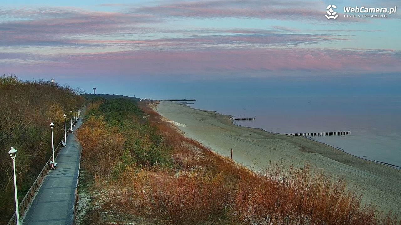 DZIWNÓW  - widok na plażę - 18 kwiecień 2026, 05:53