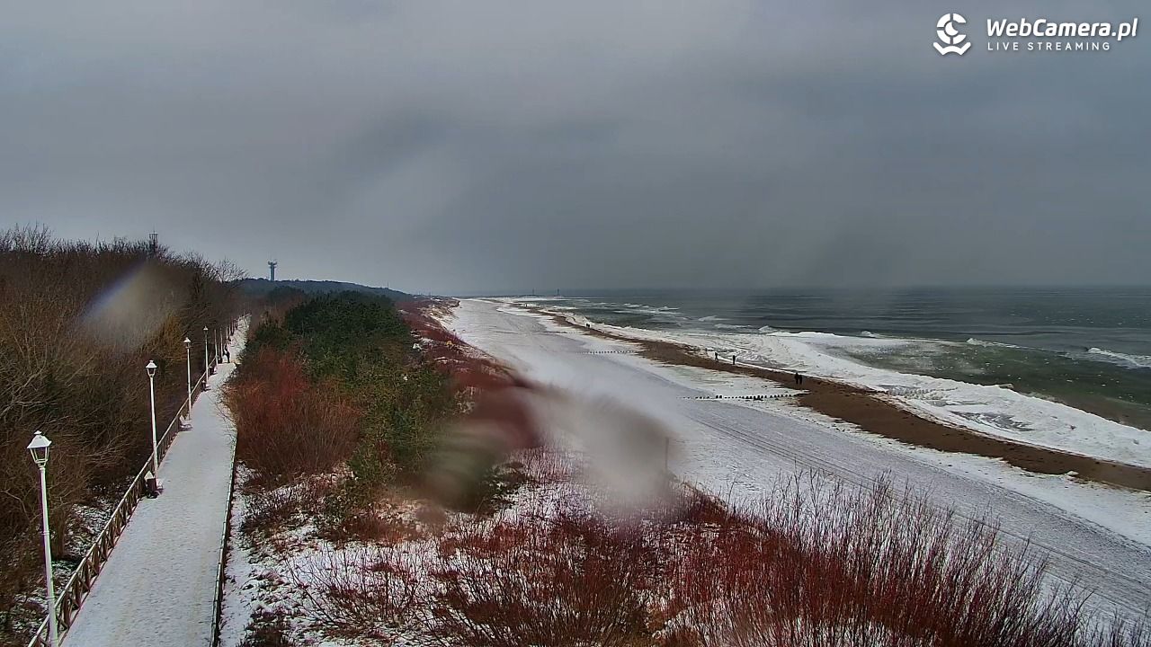 DZIWNÓW  - widok na plażę - 05 luty 2026, 10:49